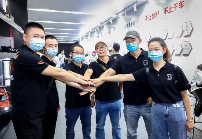 081737042831e100139575.jpg image003.jpg