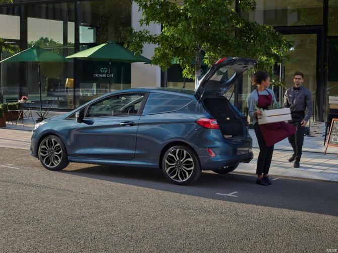 18082520407d893e842513.jpg image003.jpg