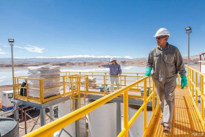 230911068033dec1149894.jpg image002.jpg