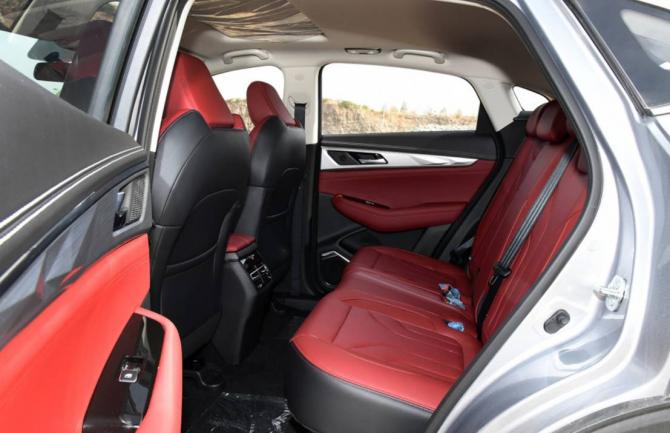 22170441d49d41f7312307.jpg image003.jpg