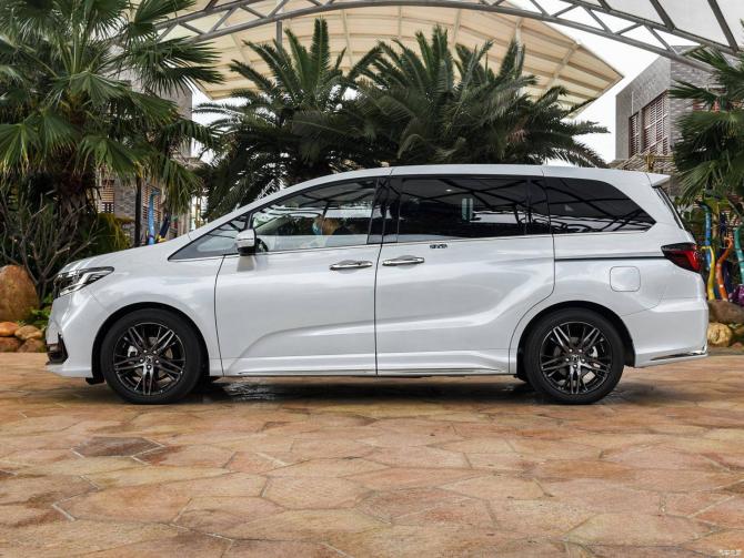 23085007b641ec42f50807.jpg image003.jpg