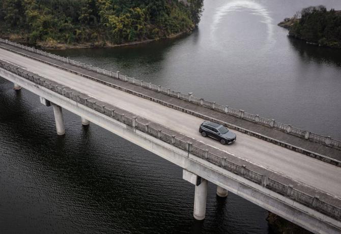 281009229b64a15bb75997.jpg image003.jpg