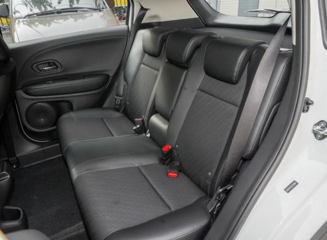 0414272753a601615c2537.gif image006.gif