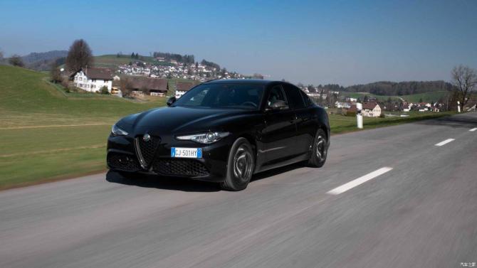 29084156d9a3565fad3041.jpg image003.jpg