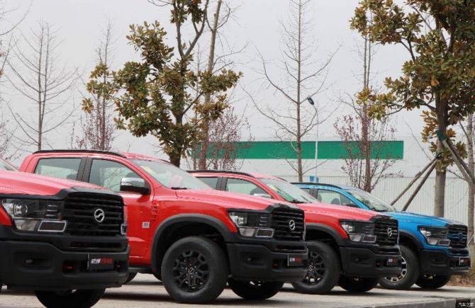 0108364235b6b6cc3d1734.jpg image003.jpg