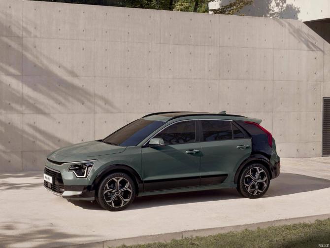 11081646ef6e63682a5000.jpg image003.jpg