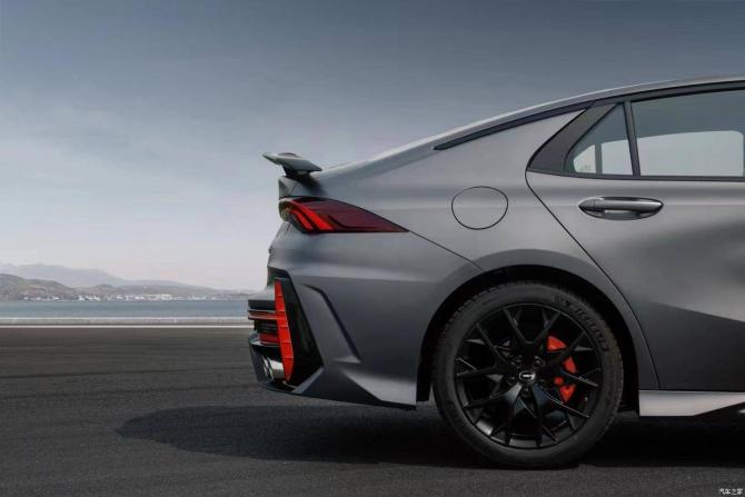 160052170177e7a2336669.jpg image004.jpg