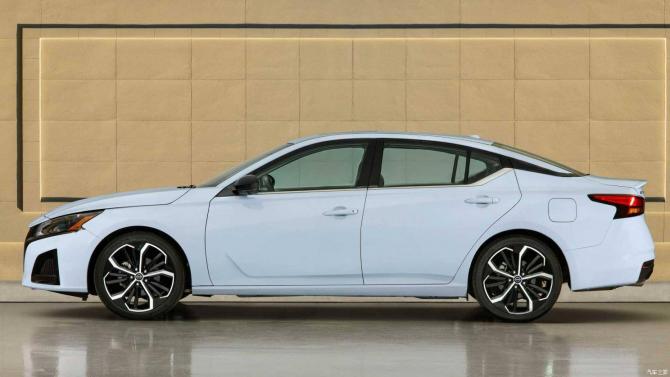 130840000306dfc5988451.jpg image003.jpg