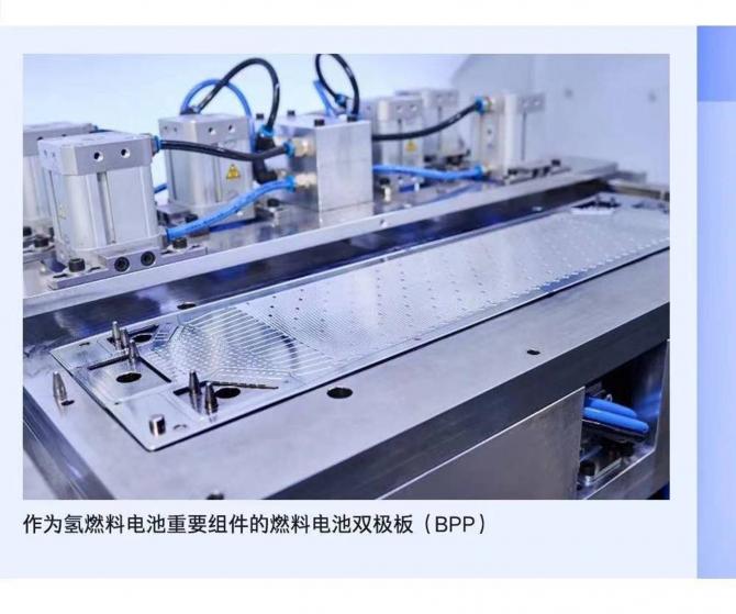 17081650de7f56b5866249.jpg image002.jpg