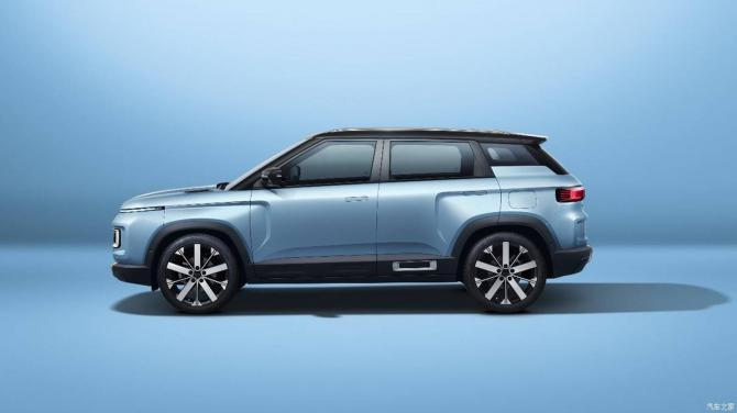 11001312346793c7de8185.jpg image003.jpg