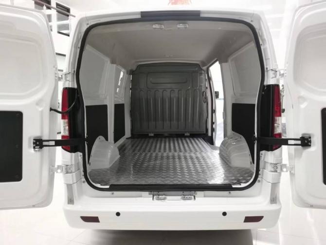 110934146030b9d6116558.jpg image006.jpg