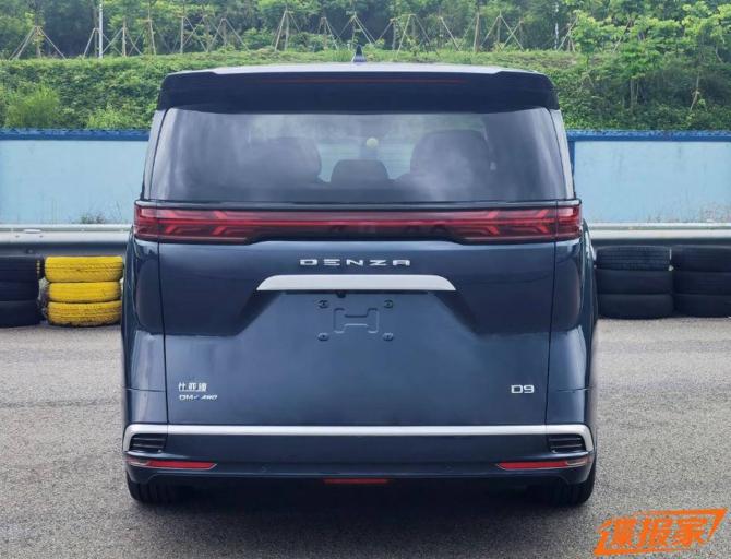 14094235d97fb690fb5883.jpg image003.jpg