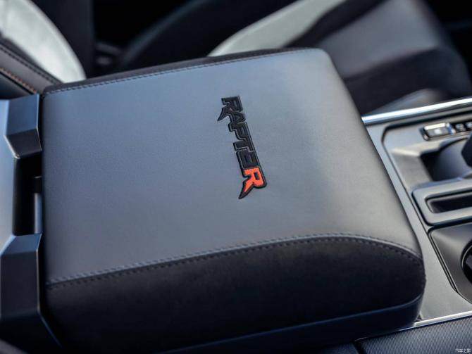 1901102058f8505ecf9465.jpg image009.jpg