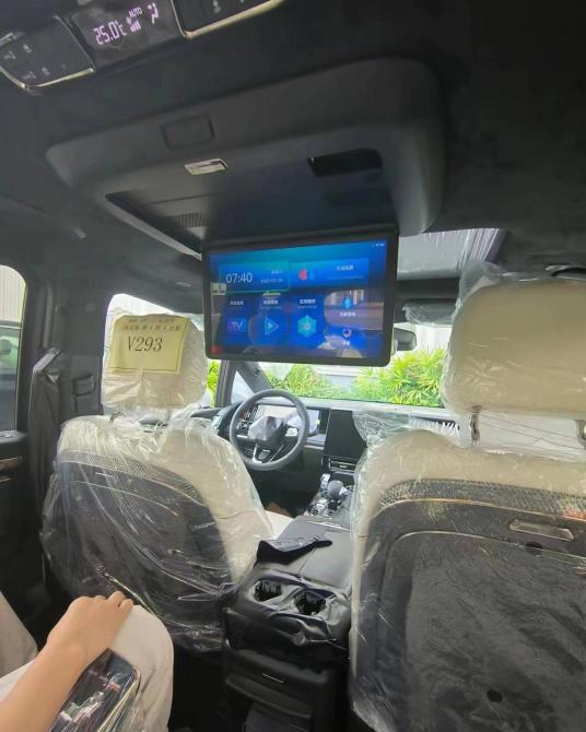 19011717d4ade06a6f1813.jpg image002.jpg