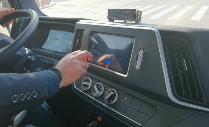 26134452aa490350e97354.jpg image002.jpg