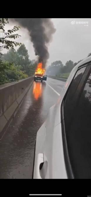 030900480ff7f7e9283952.jpg image001.jpg