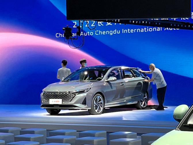 260854242e1b9409553787.jpg image001.jpg