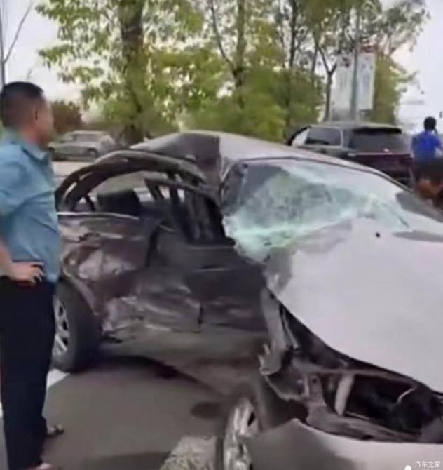 0909345350a92f326a2590.jpg image003.jpg