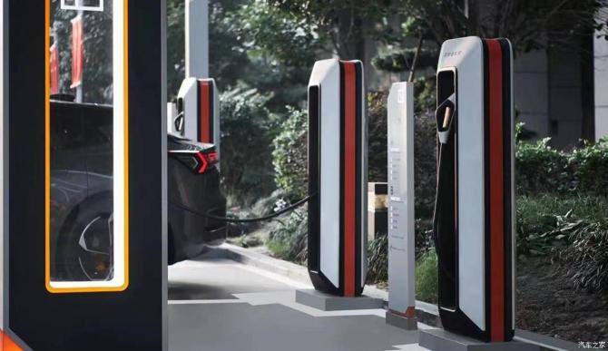 1309045712045b40eb4685.jpg image002.jpg