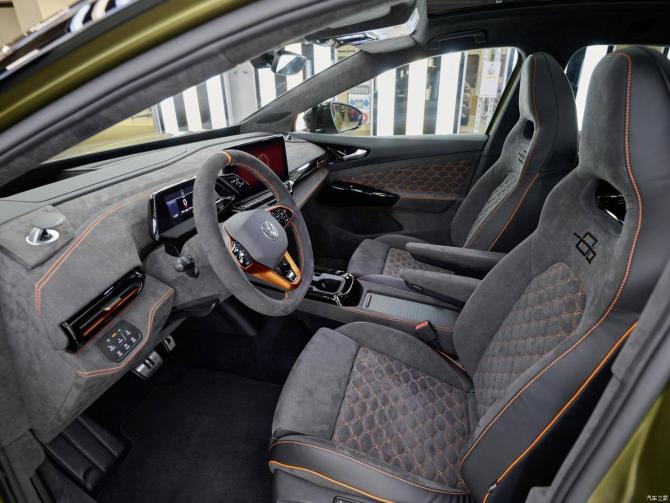 14090411614e21922f9249.jpg image004.jpg