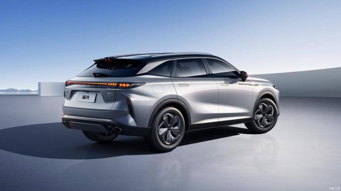 08000824ef7568537a0513.jpg image003.jpg