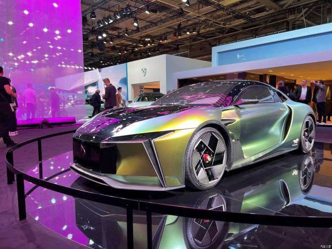 18090446229bf7815d0270.jpg image002.jpg