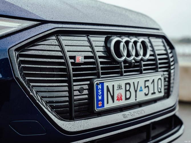 20092052f77a41856f7571.jpg image002.jpg