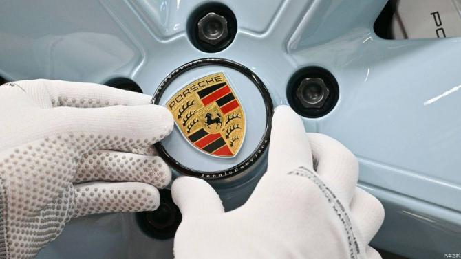 21000845aacf7737735615.jpg image004.jpg