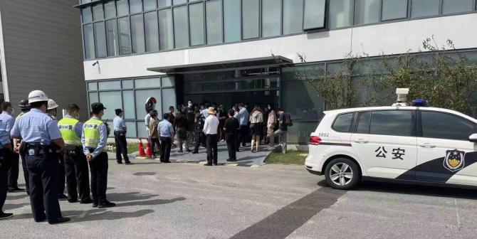 2509002862790e9aa02496.jpg image004.jpg