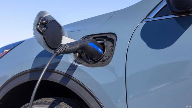 2608465841656255099268.jpg image010.jpg