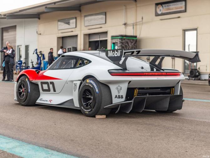 27085600ced4467bdd8991.jpg image002.jpg