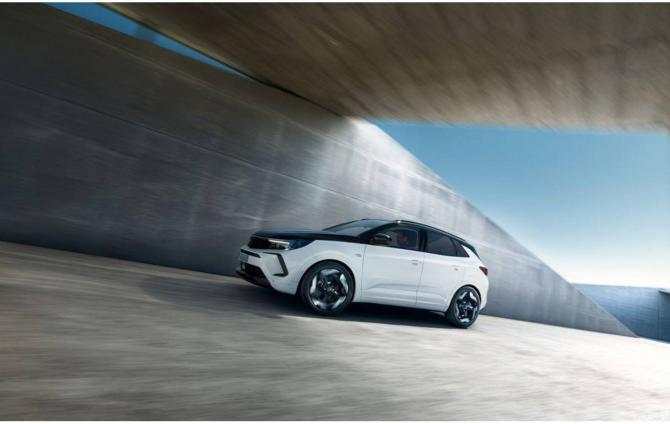 270857096ec4817d043876.jpg image002.jpg