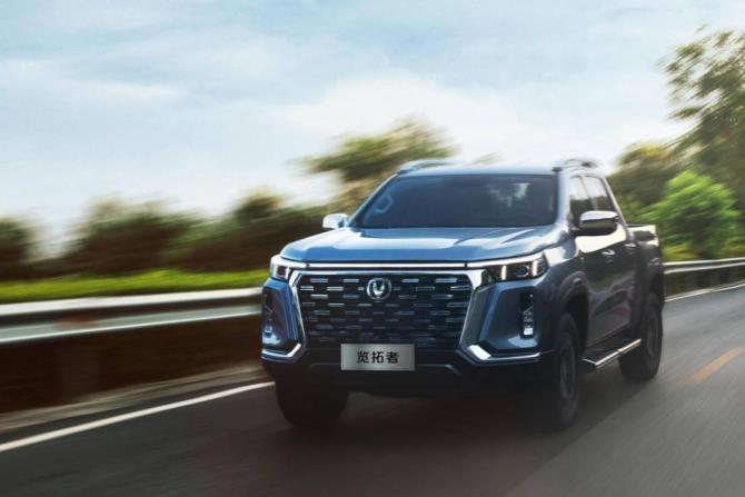 28164126f58ec7d98b0186.jpg image002.jpg