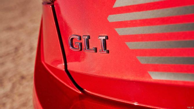 03083248c4ff7d3b985956.jpg image005.jpg