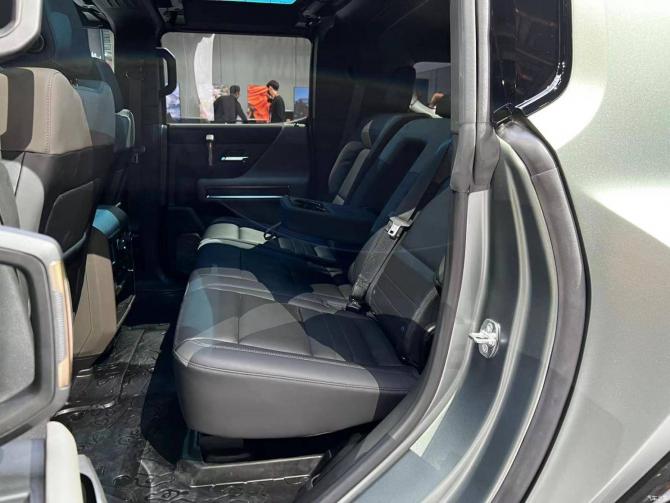 070853196318568b9e0557.jpg image008.jpg