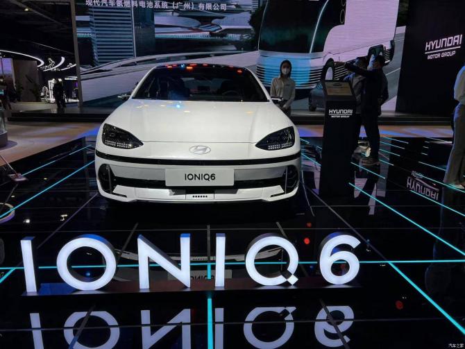 07090021c472d0d60a0738.jpg image002.jpg