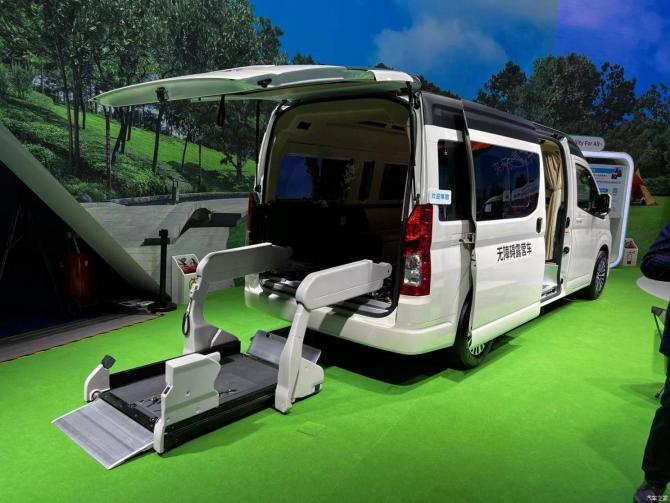 07090117469746fdc10646.jpg image003.jpg