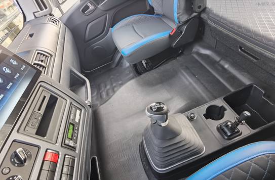 0709333999e49654ad1031.jpg image005.jpg