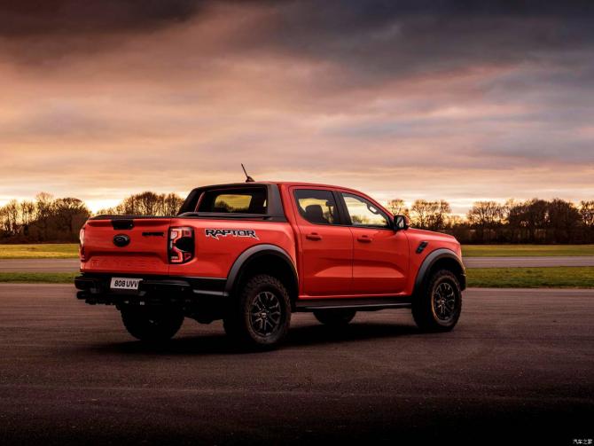 110845207aff9b25671674.jpg image003.jpg