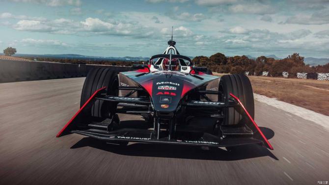 13235500d6c860af208433.jpg image002.jpg