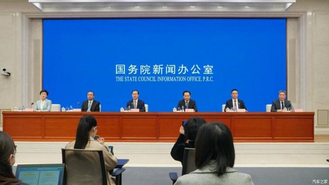 17082234ecac3c5bda3306.jpg image001.jpg