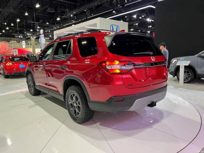 20230836b2a481b0729982.jpg image005.jpg