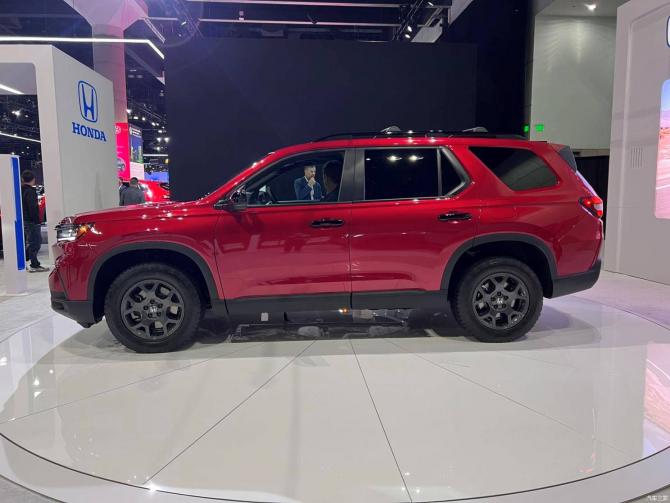 2023084173508900732991.jpg image003.jpg