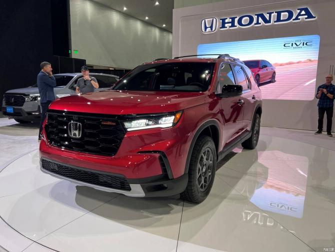 20230846c34cab9e3a3464.jpg image001.jpg