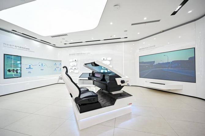 24001528b28f82343c0223.jpg image003.jpg