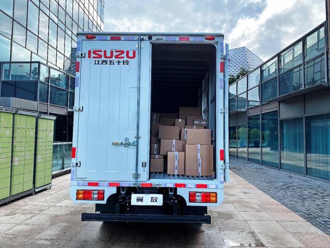 28162622f4e561a9b98021.jpg image004.jpg