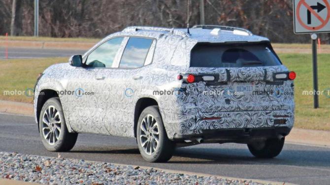 2522202028f21608b53823.jpg image003.jpg