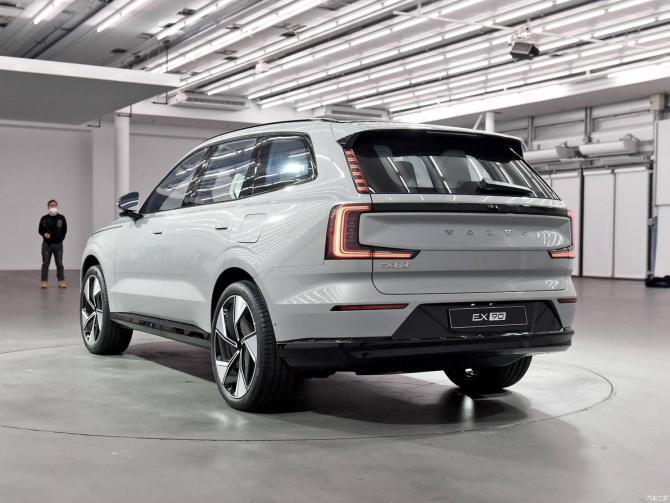 252224225ee6d79bc91918.jpg image002.jpg