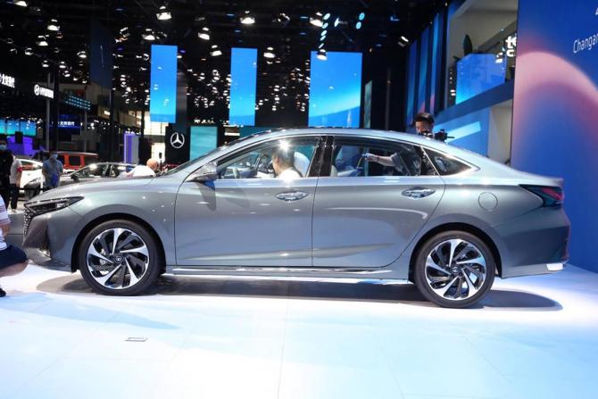 2915324713885bf9f28278.jpg image003.jpg