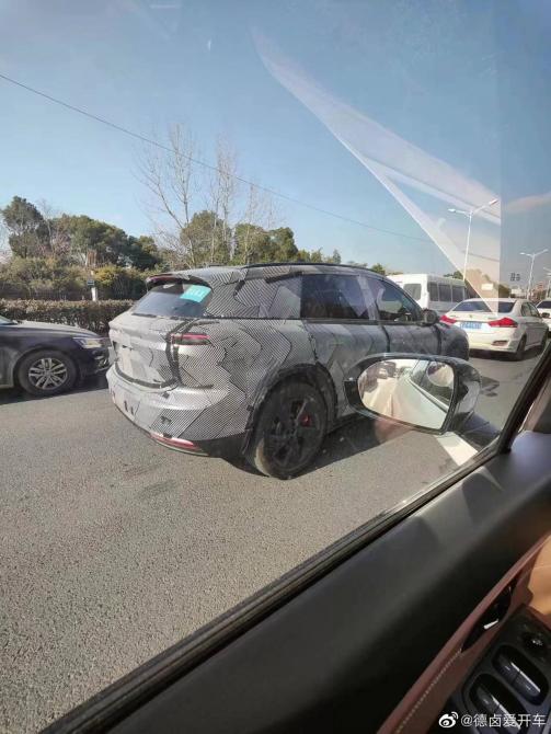 05084615ee9305ae7a7832.jpg image001.jpg